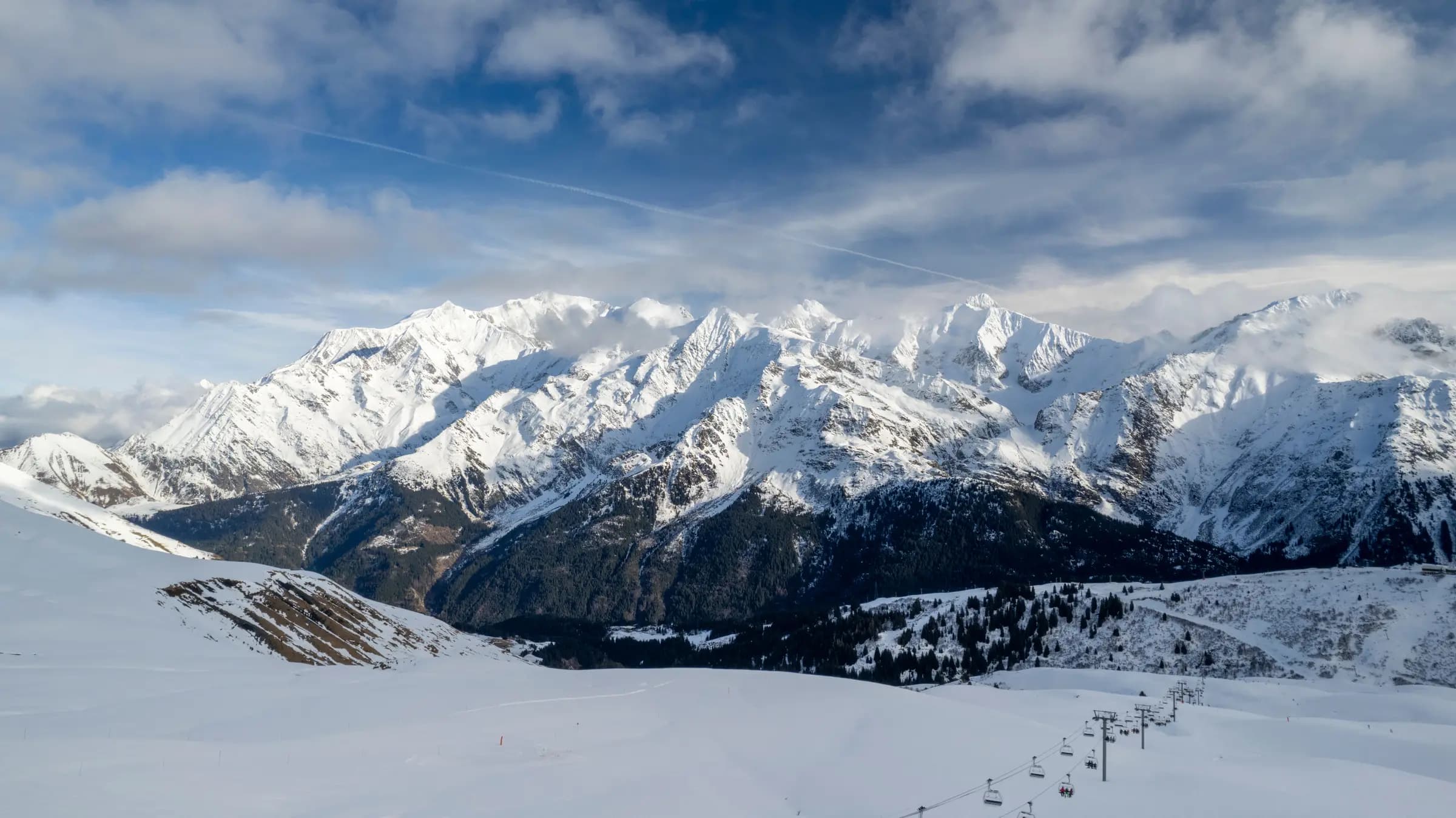 Stunning view of snowcapped mountains in Saint-Gervais-les-Bains, France. Perfect skiing destination.